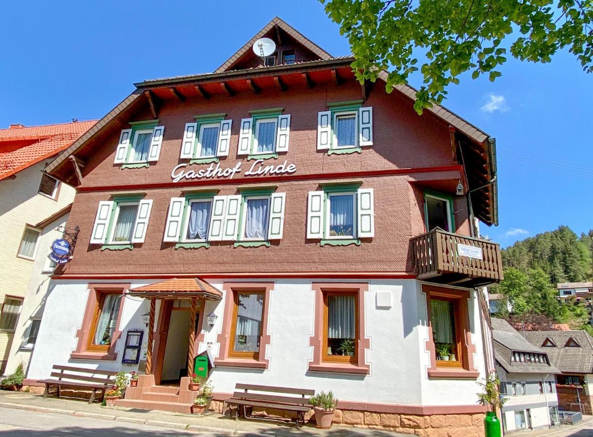 Schwarzwaldgasthaus Linde Schramberg Bagian luar foto